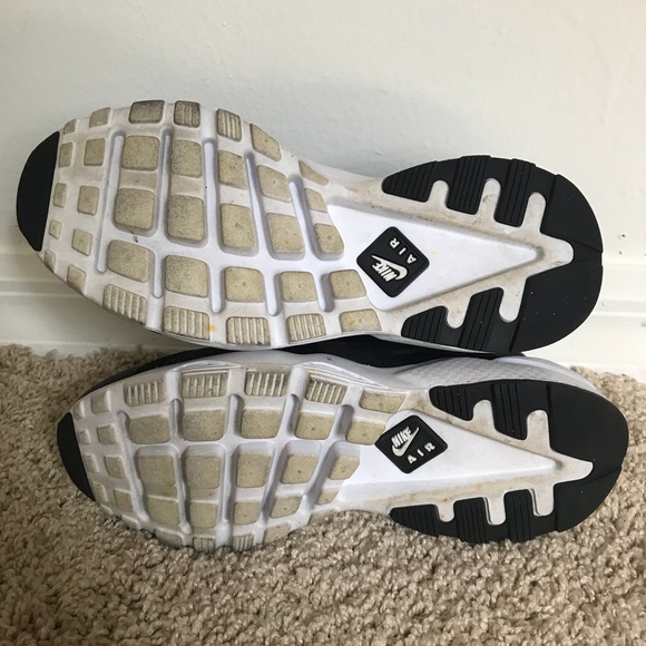 Nike Air Huarache - Picture 2 of 5